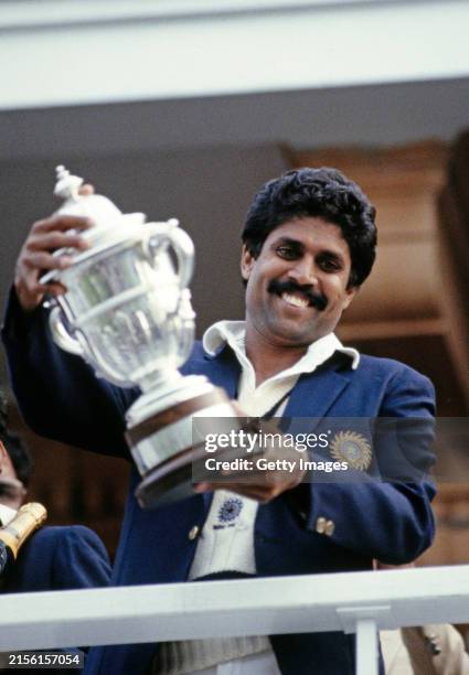 Top Indian Cricketers || Indian Topper Cricketer 3 Top Indian Cricketer :- NO. 1. Kapil Dev